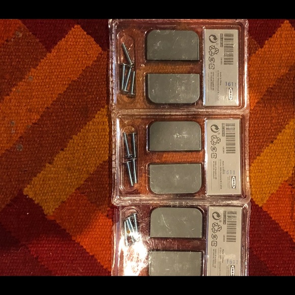 Drawer pull/ knobs - Picture 3 of 3